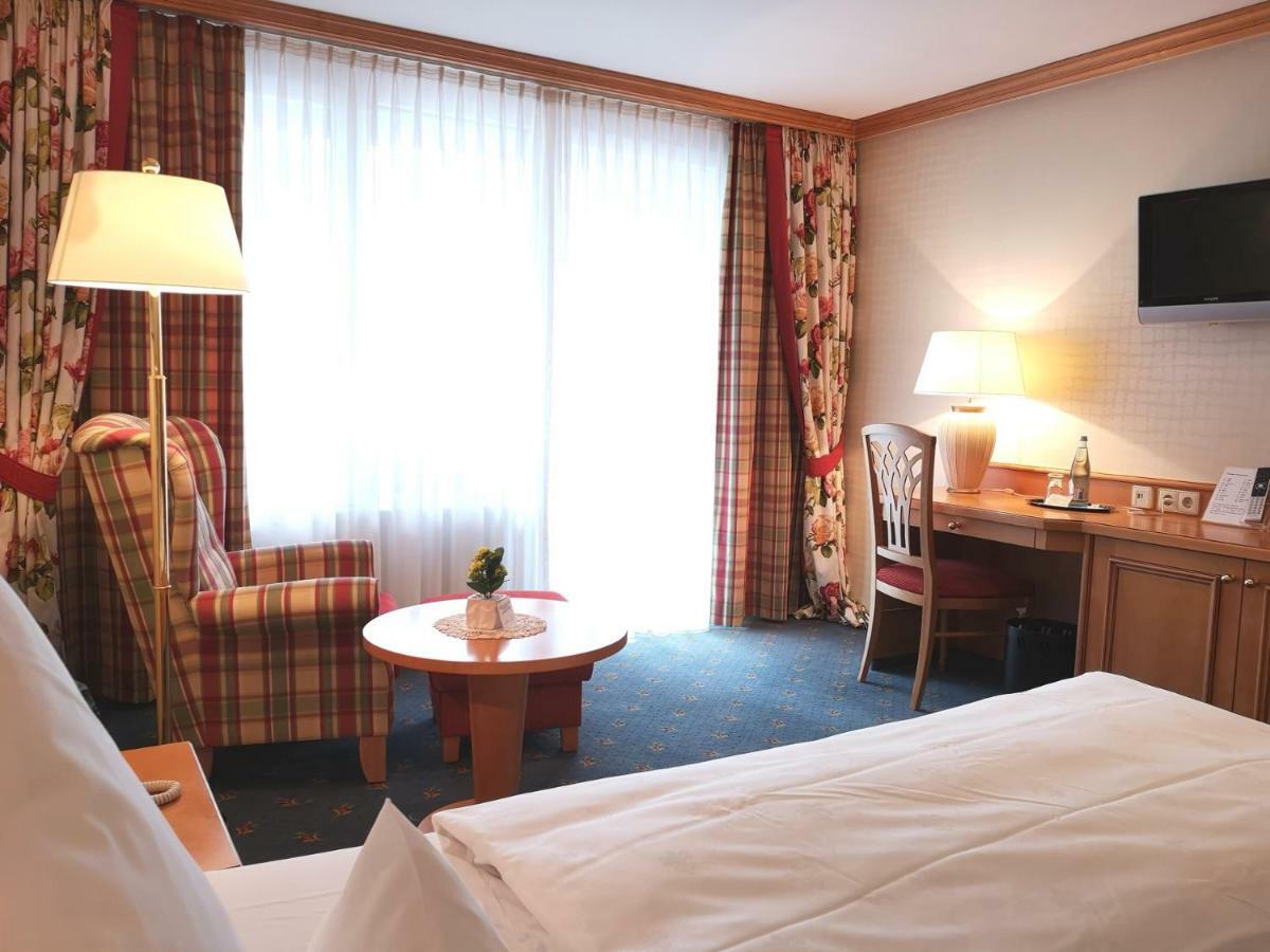 Hotel Ott Bad Krozingen Εξωτερικό φωτογραφία