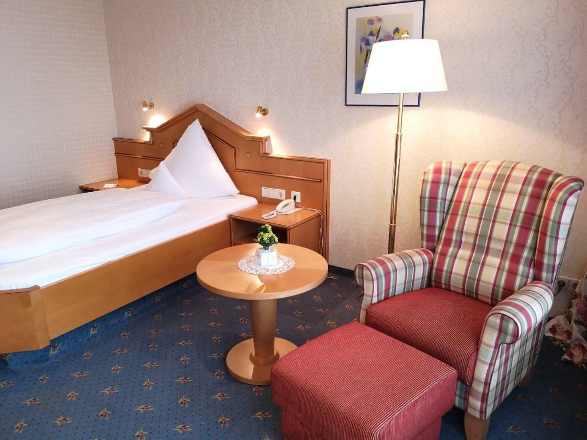 Hotel Ott Bad Krozingen Εξωτερικό φωτογραφία