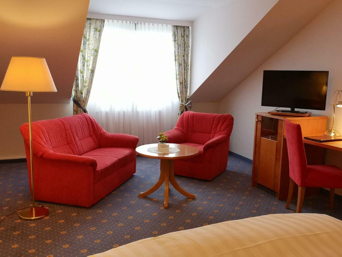Hotel Ott Bad Krozingen Εξωτερικό φωτογραφία