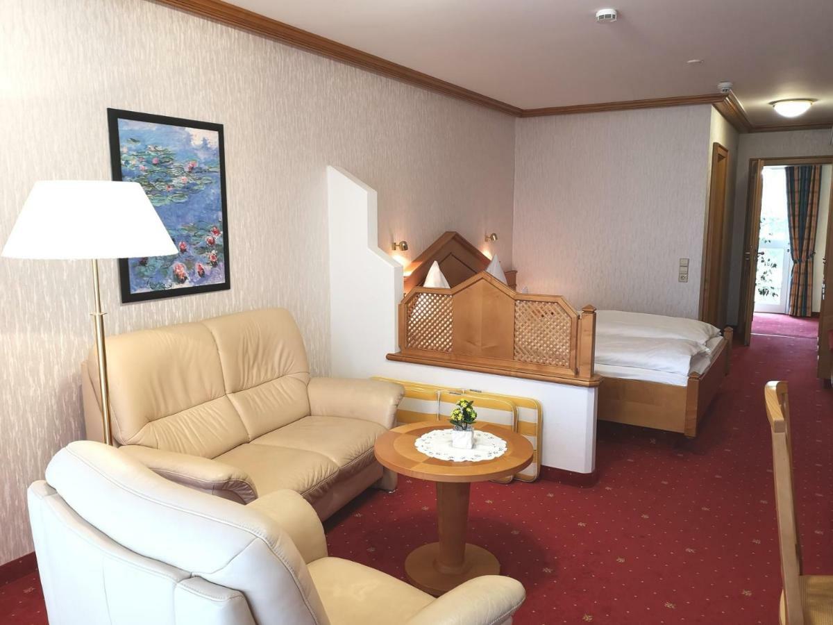 Hotel Ott Bad Krozingen Εξωτερικό φωτογραφία