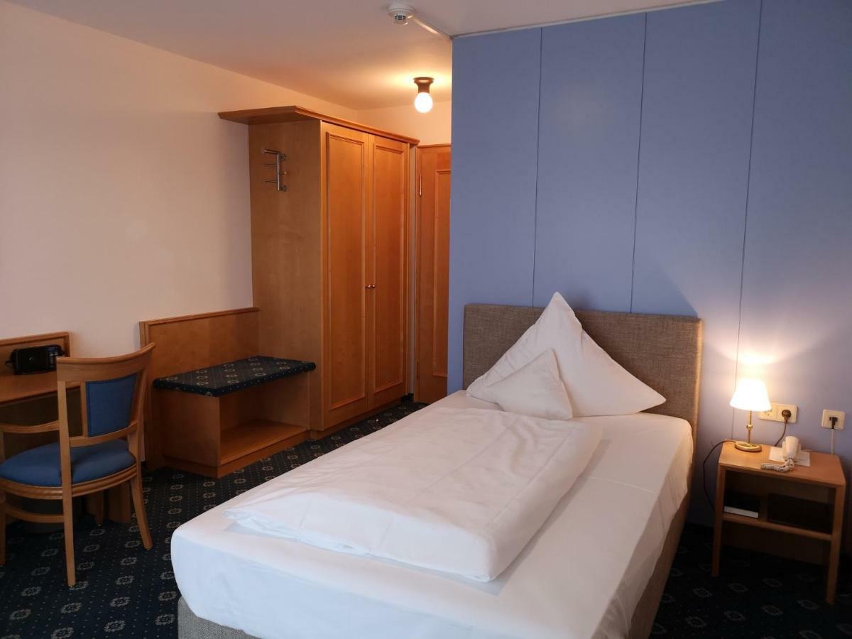 Hotel Ott Bad Krozingen Εξωτερικό φωτογραφία