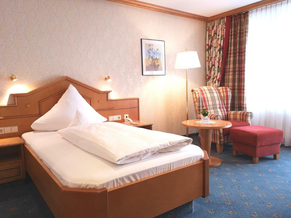Hotel Ott Bad Krozingen Εξωτερικό φωτογραφία