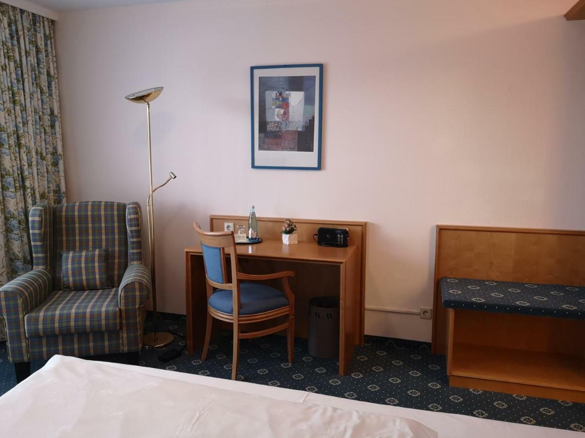 Hotel Ott Bad Krozingen Εξωτερικό φωτογραφία